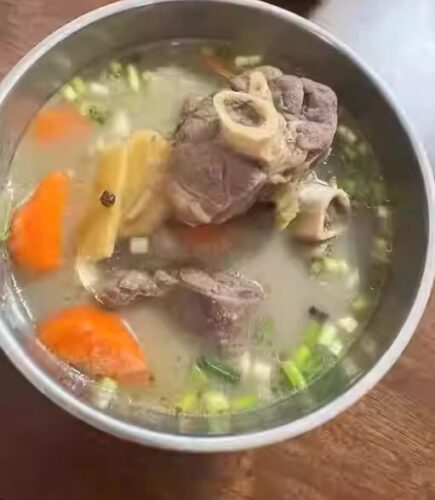 Click to view full screen Inner Mongolian Raw-Cut Young Lamb Leg 3KG photo review